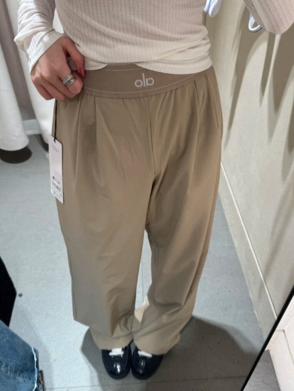🛍️Alo Yoga Suit Up Trouser Gravel Color Regular 30-inch📏